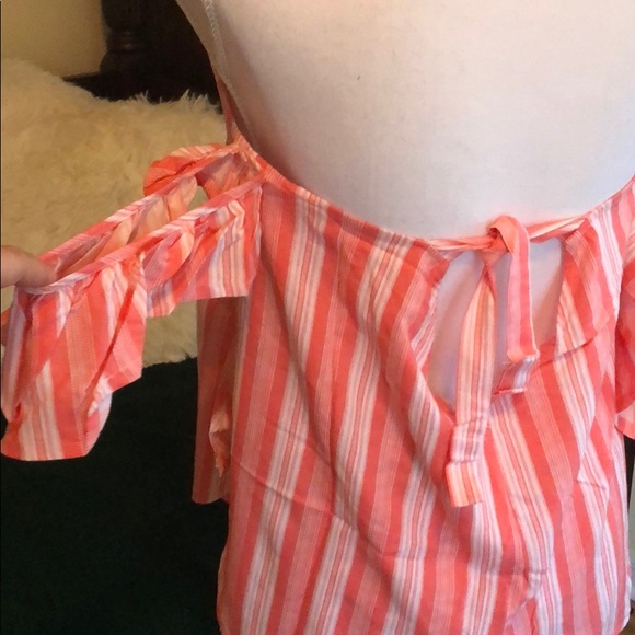 MINK PINK TOP - Picture 4 of 4